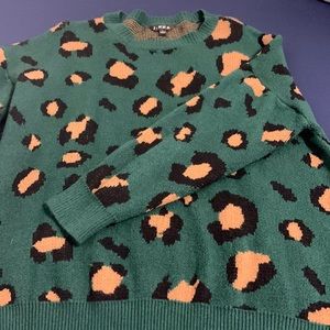 Size Large womens sweater